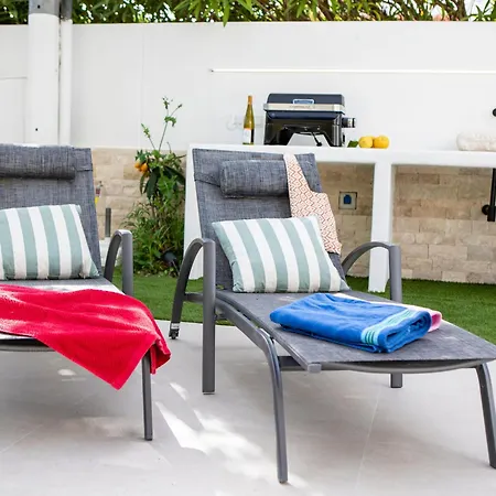 Appartement Nueva Vida En A 50m De La Playa Terraza Privada Y Barbacoa By Family Homes Dénia